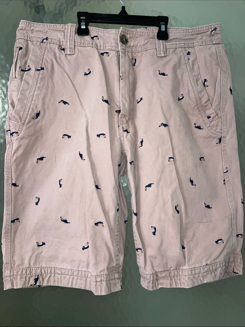 Fat Face Cove Flat Front Shorts - Dusty Pink Toucan Tropical Bird Embroidered